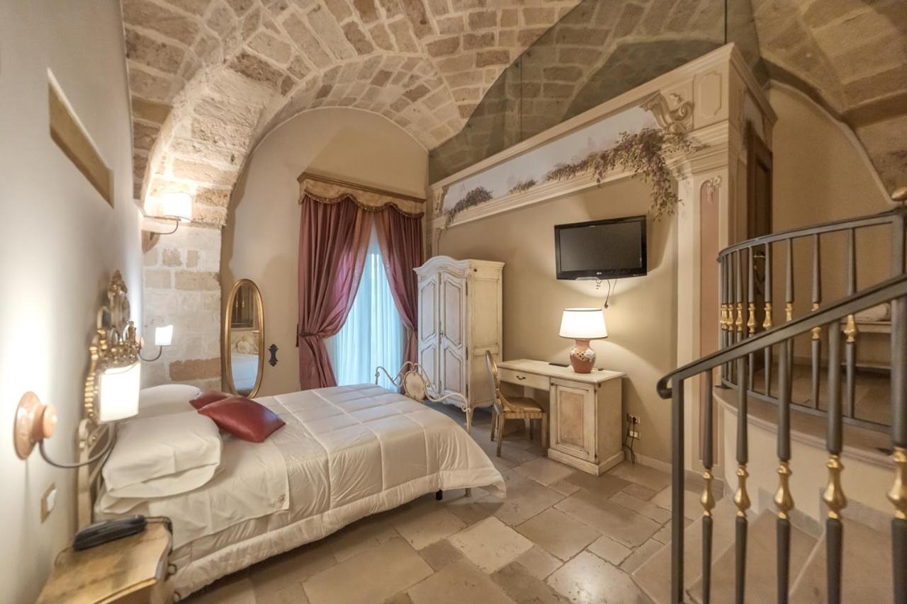 Kelina Charme Hotel by Cantine Due Palme-0