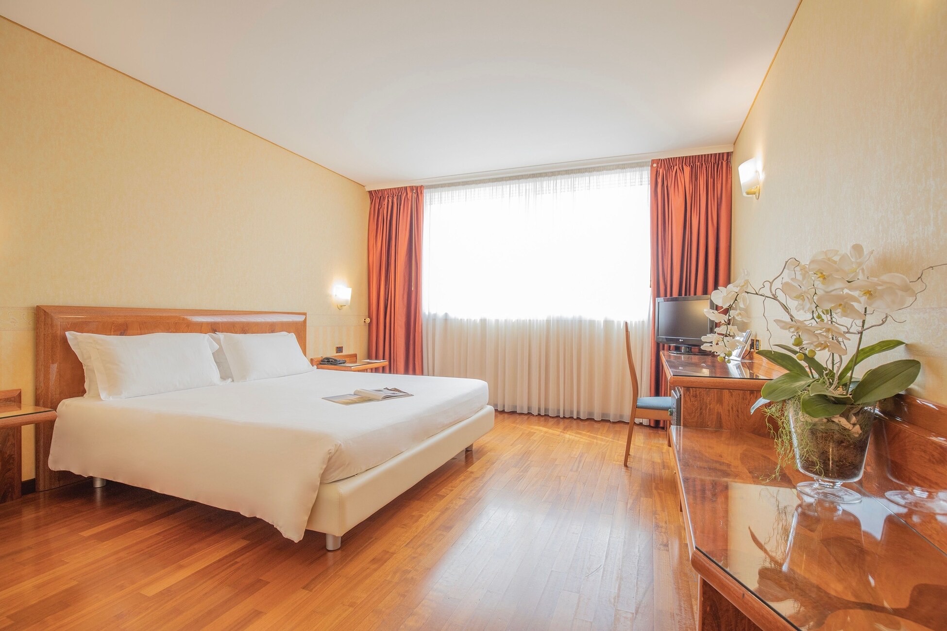 Montresor Hotel Tower-0
